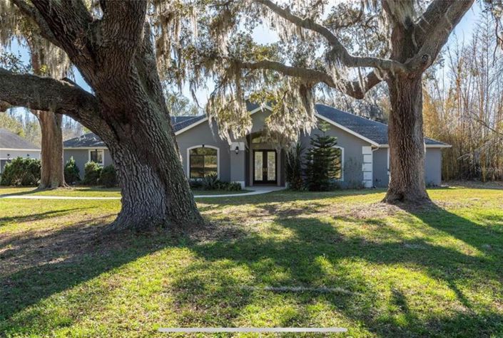 Image No.12-3 Bed Property for sale