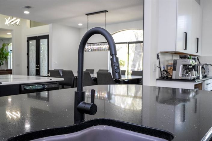 Image No.33-3 Bed Property for sale