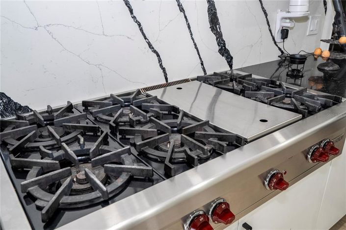 Image No.37-3 Bed Property for sale