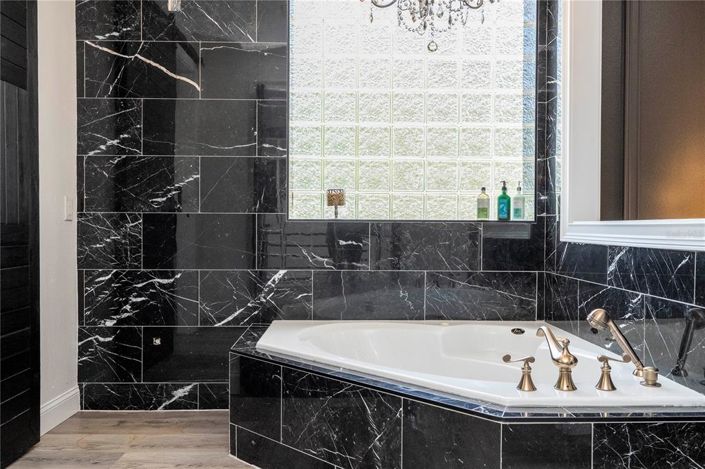 Image No.49-3 Bed Property for sale