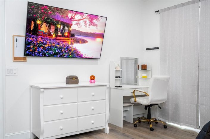 Image No.68-3 Bed Property for sale