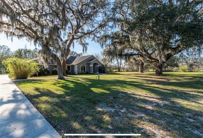 Image No.8-3 Bed Property for sale