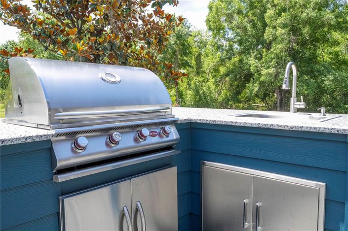 Image No.82-3 Bed Property for sale