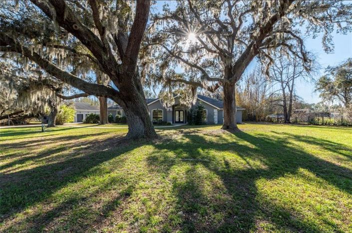 Image No.9-3 Bed Property for sale