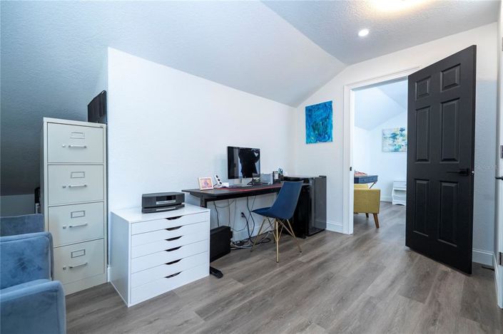 Image No.92-3 Bed Property for sale