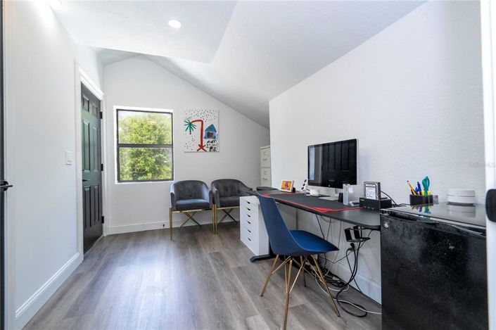 Image No.93-3 Bed Property for sale