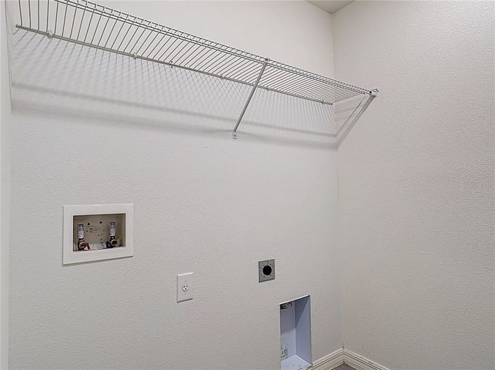 Image No.24-4 Bed Property for sale