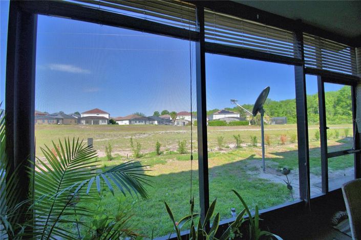 Image No.40-3 Bed Townhouse for sale