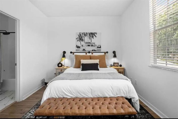 Image No.19-3 Bed Townhouse for sale