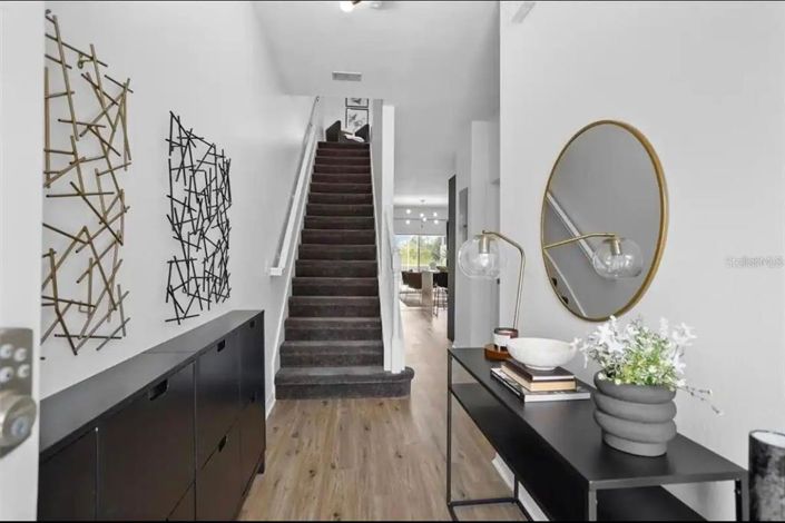 Image No.2-3 Bed Townhouse for sale