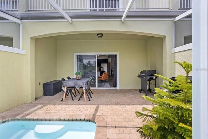 Image No.23-3 Bed Townhouse for sale