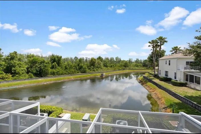 Image No.24-3 Bed Townhouse for sale