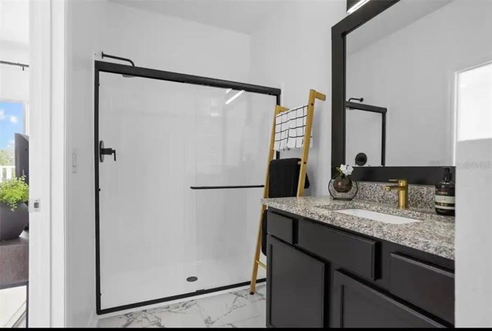 Image No.25-3 Bed Townhouse for sale