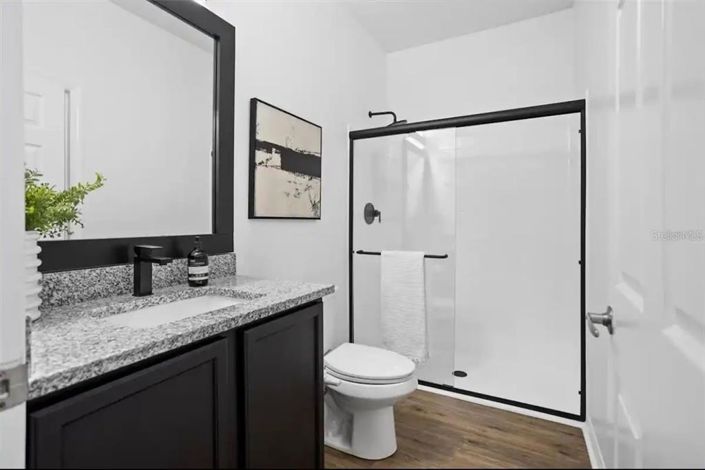 Image No.6-3 Bed Townhouse for sale