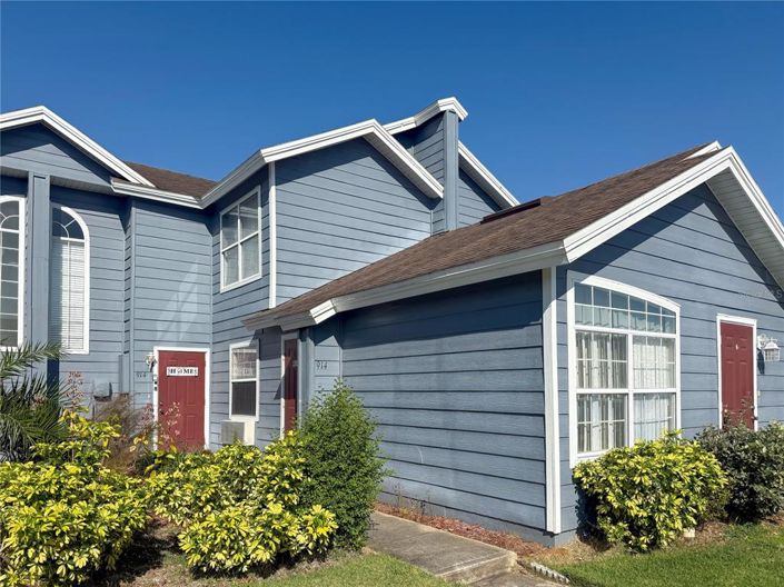 Image No.1-3 Bed Townhouse for sale