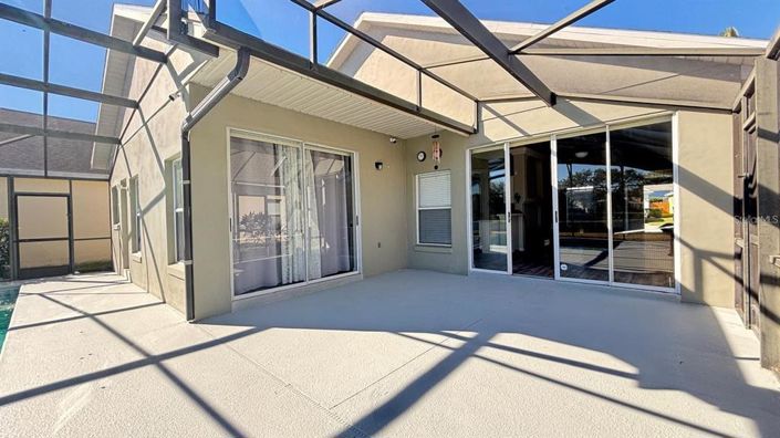 Image No.12-3 Bed Property for sale