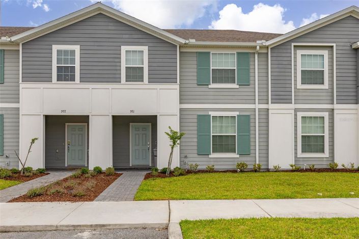 Image No.1-5 Bed Townhouse for sale