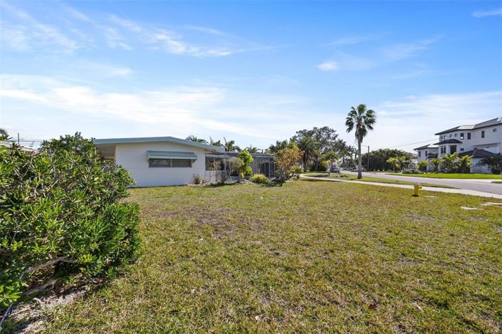 Image No.12-4 Bed Property for sale