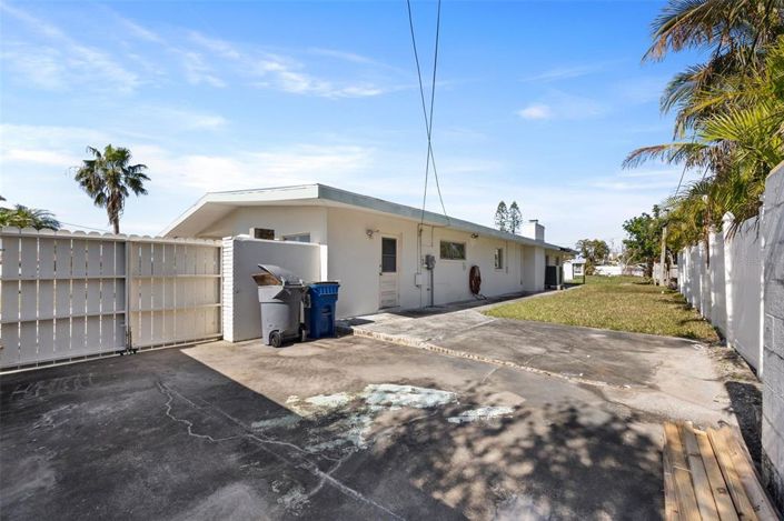 Image No.14-4 Bed Property for sale