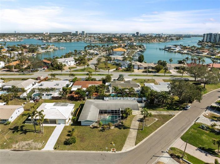 Image No.38-4 Bed Property for sale