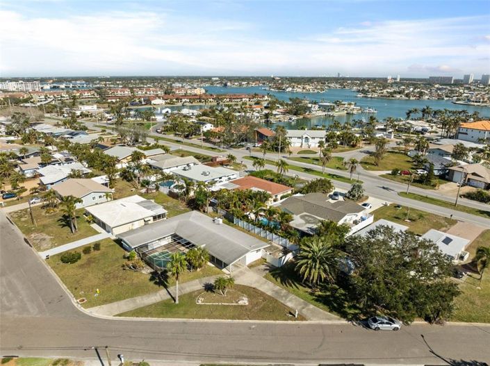 Image No.39-4 Bed Property for sale