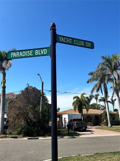 Image No.48-4 Bed Property for sale