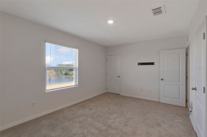 Image No.18-3 Bed Townhouse for sale