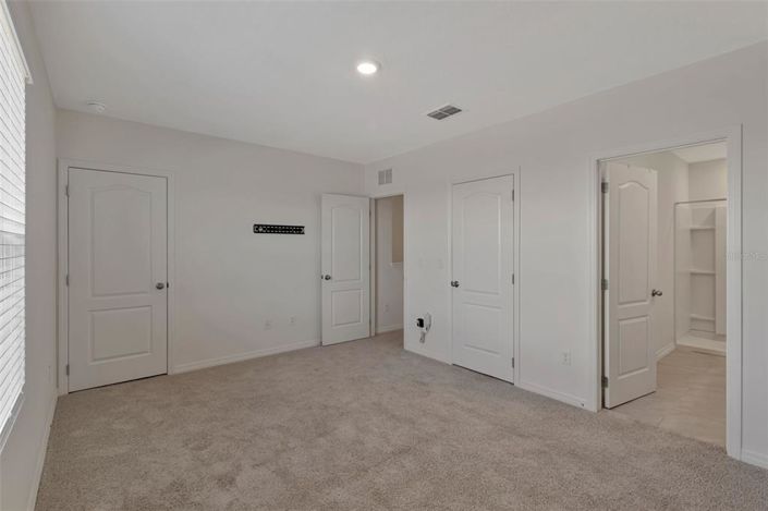 Image No.19-3 Bed Townhouse for sale