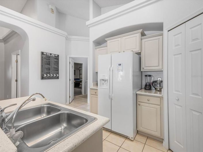 Image No.11-4 Bed Property for sale