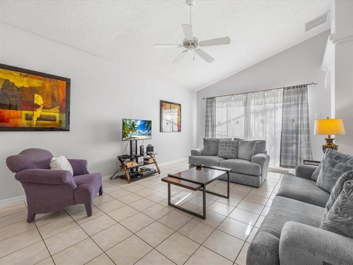 Image No.13-4 Bed Property for sale