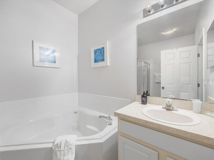 Image No.25-4 Bed Property for sale