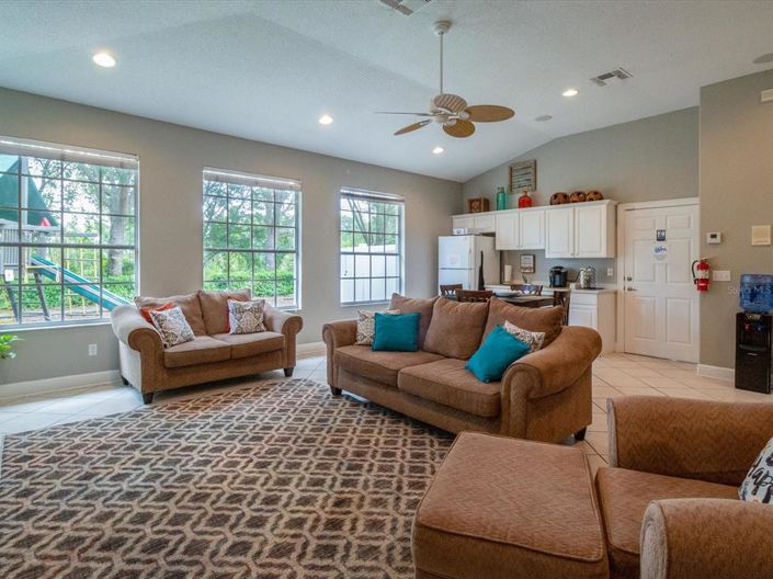 Image No.44-4 Bed Property for sale