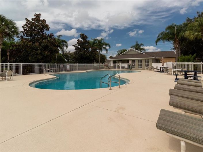 Image No.49-4 Bed Property for sale