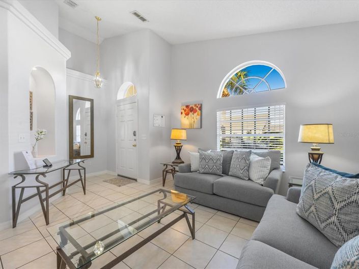 Image No.5-4 Bed Property for sale