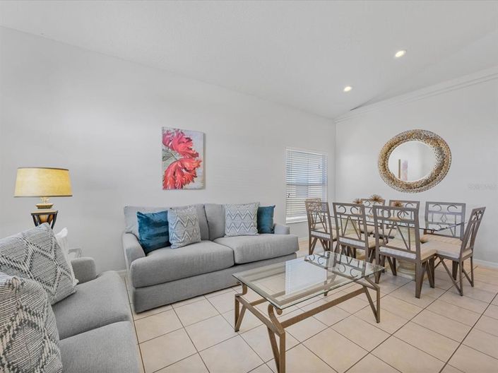 Image No.6-4 Bed Property for sale