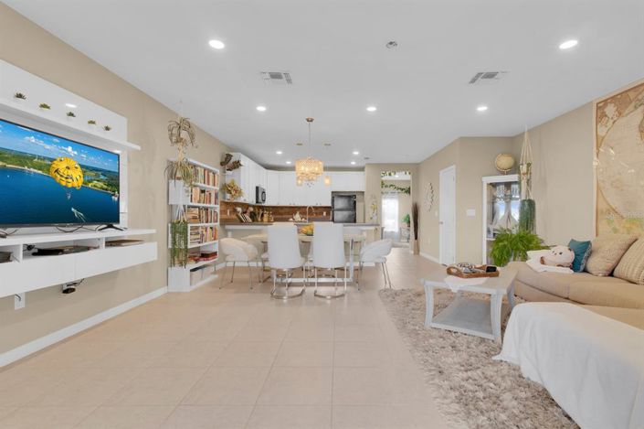 Image No.22-3 Bed Townhouse for sale