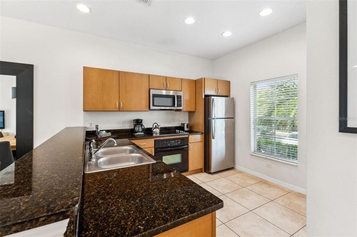 Image No.12-3 Bed Townhouse for sale