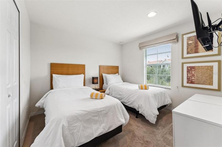 Image No.30-3 Bed Townhouse for sale