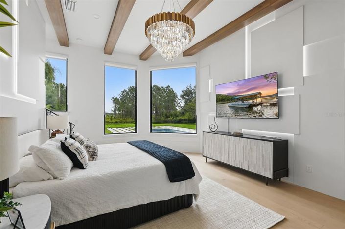 Image No.24-5 Bed Property for sale