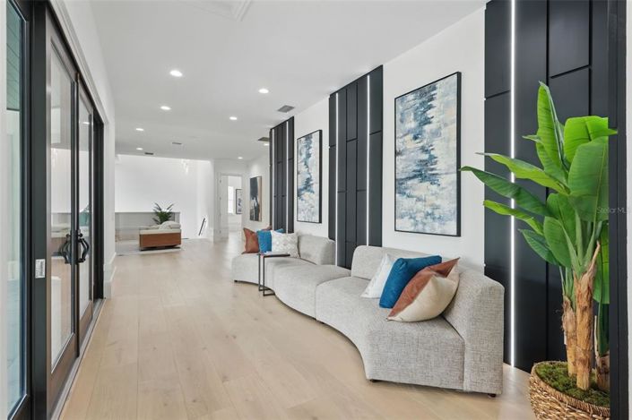 Image No.35-5 Bed Property for sale