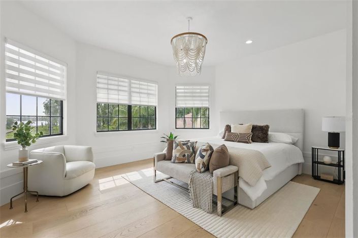 Image No.41-5 Bed Property for sale