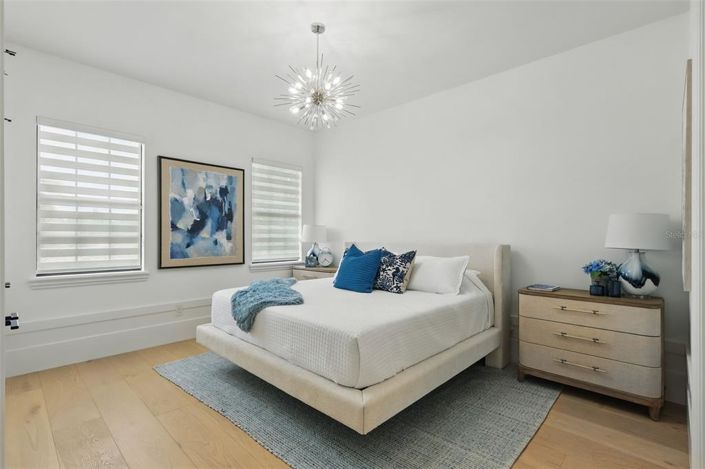 Image No.45-5 Bed Property for sale