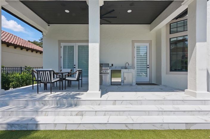 Image No.52-5 Bed Property for sale