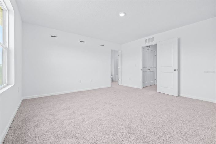 Image No.16-3 Bed Townhouse for sale