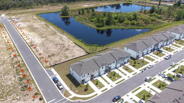 Image No.37-3 Bed Townhouse for sale