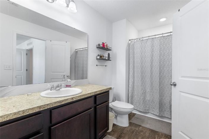 Image No.16-3 Bed Townhouse for sale