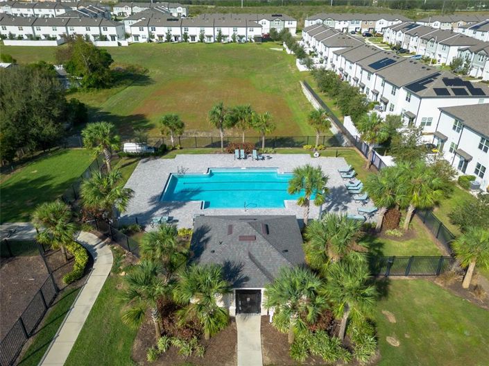 Image No.28-3 Bed Townhouse for sale