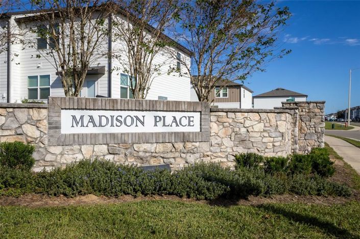 Image No.34-3 Bed Townhouse for sale