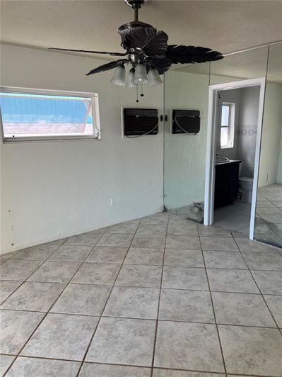 Image No.27-Propriété de 2 chambres à vendre à Floride