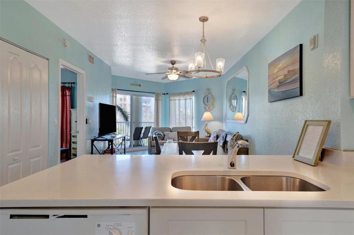 Image No.12-2 Bed Property for sale